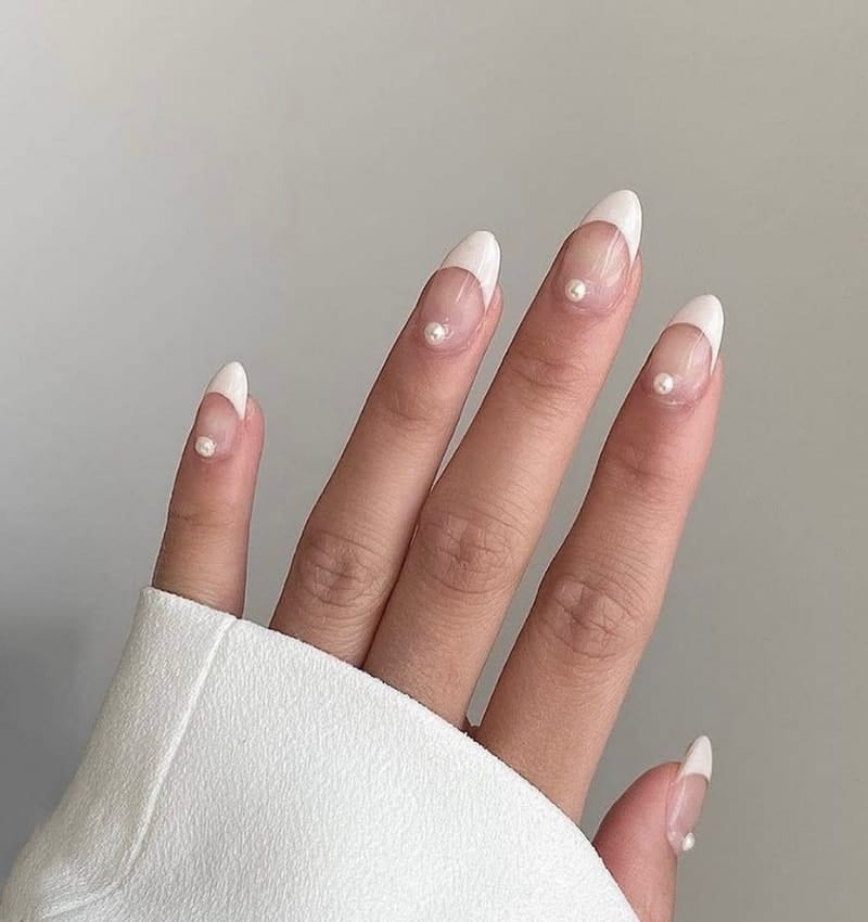 Pearl Nail Ideas