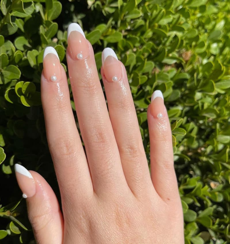 Pearl Nail Ideas