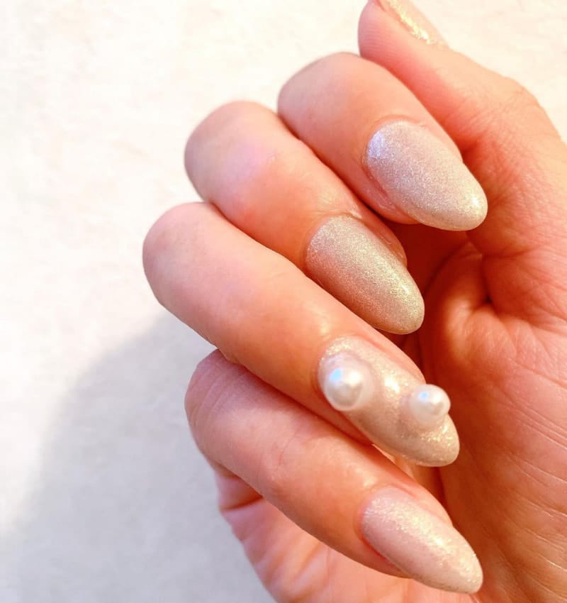 Pearl Nail Ideas