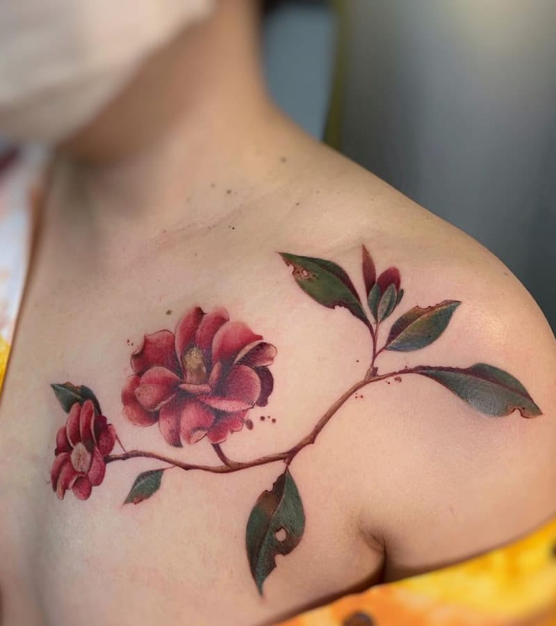 Flower Tattoo Ideas For Women In Shoulders