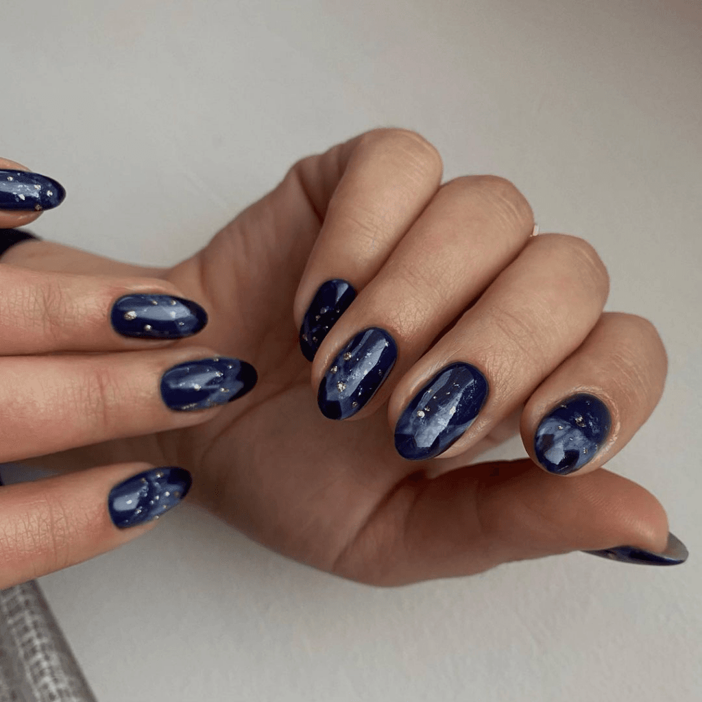 Dark Nail Ideas