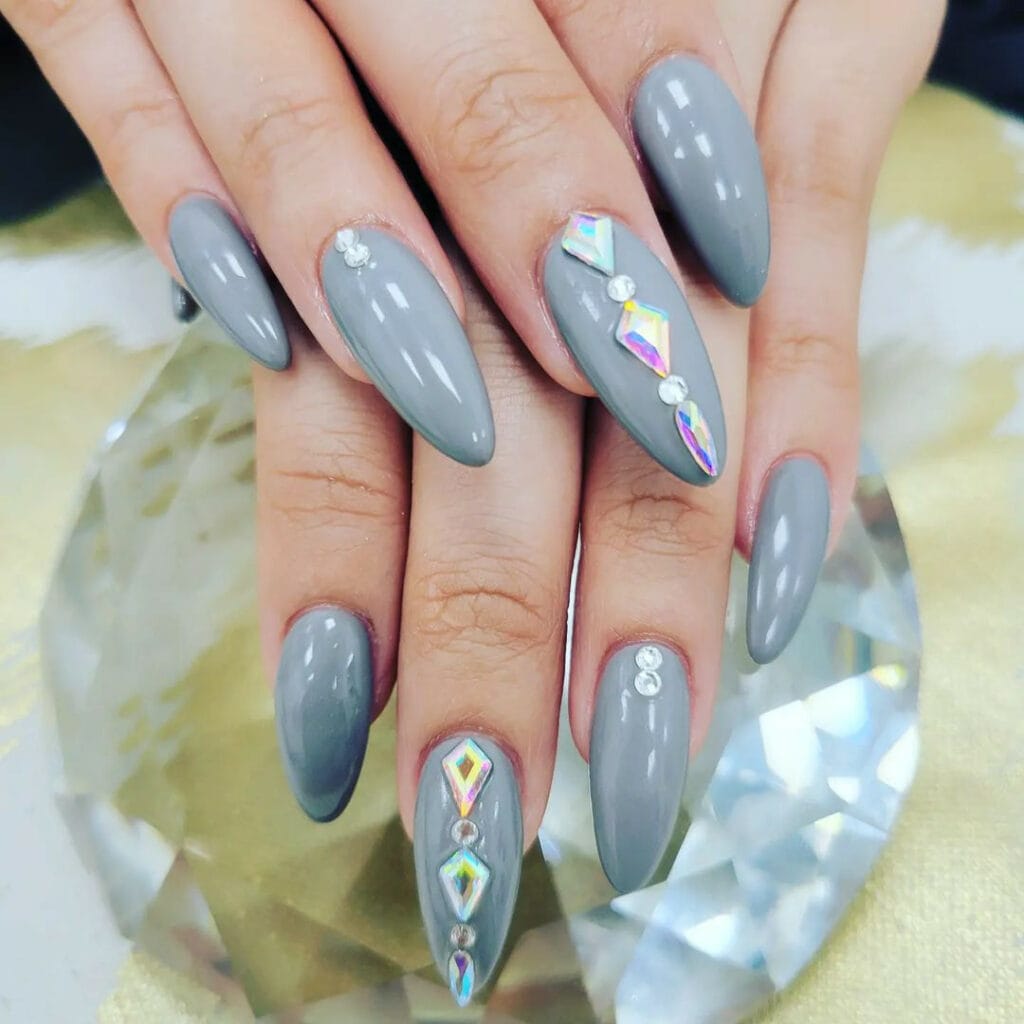 Nail Ideas With Rhinestones