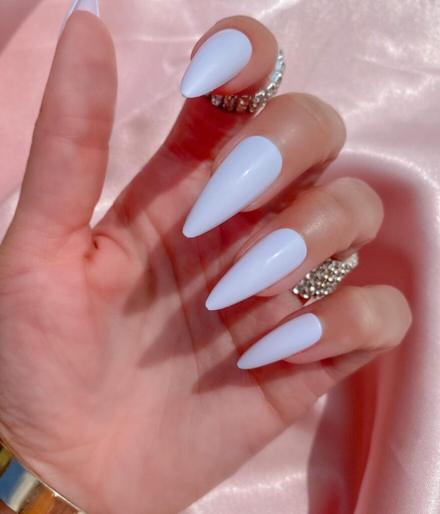 white nail