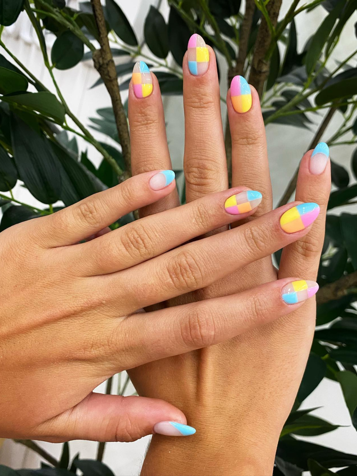 40+ Stunning Multi Color Nail Designs WomenSew