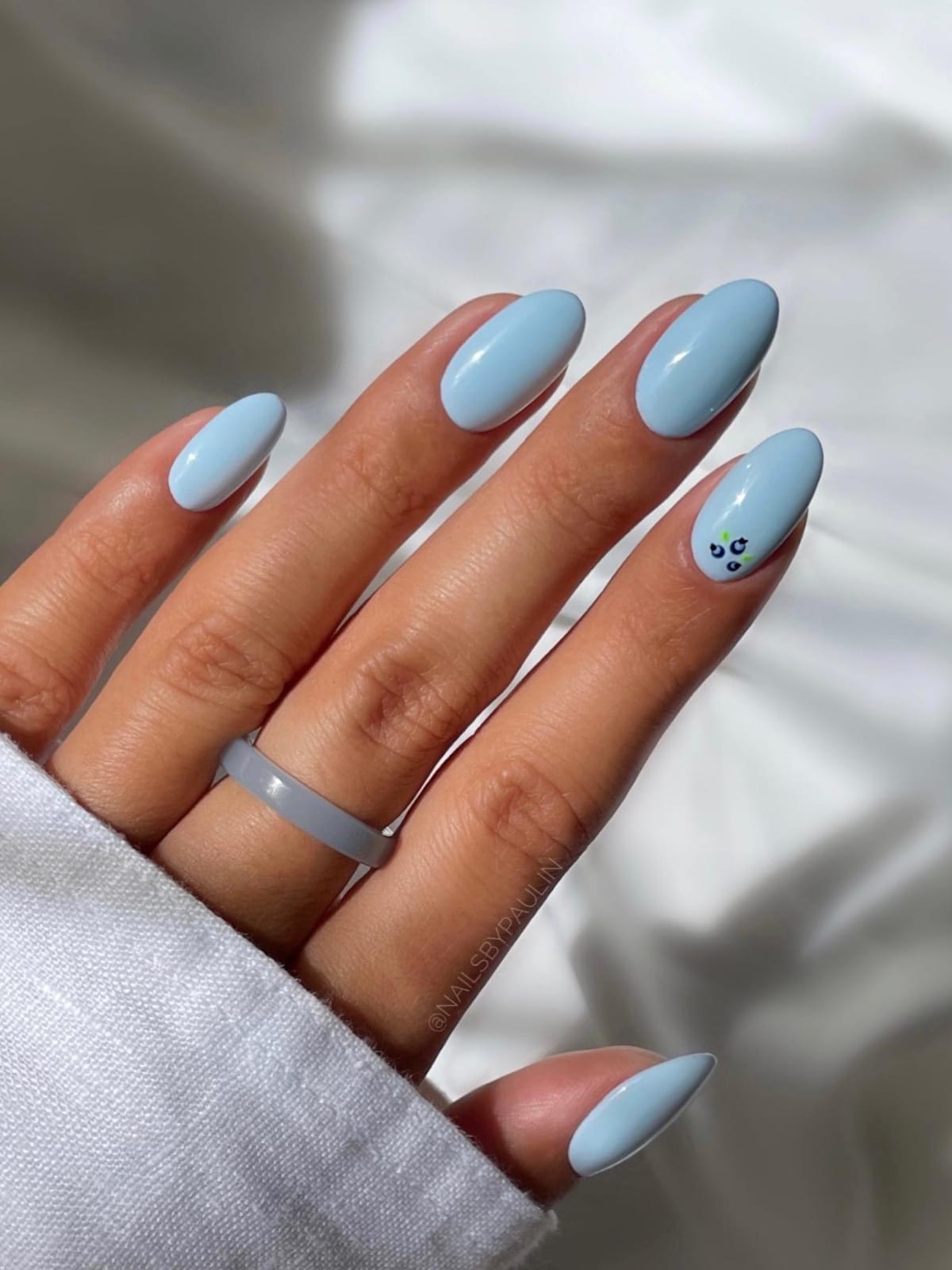 40 Delightful Blueberry Milk Nail Art Ideas To Try Womensew 8606