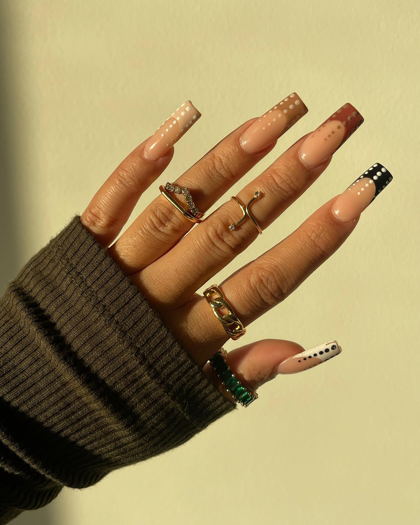 20+ Elegant French Tip Fall Nail Ideas for Timeless Seasonal Beauty ...