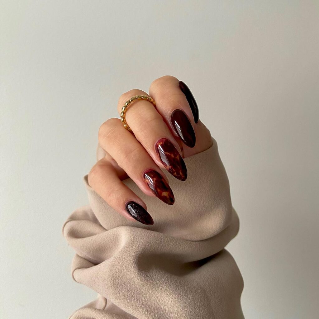Solid Color Fall Nail Ideas 