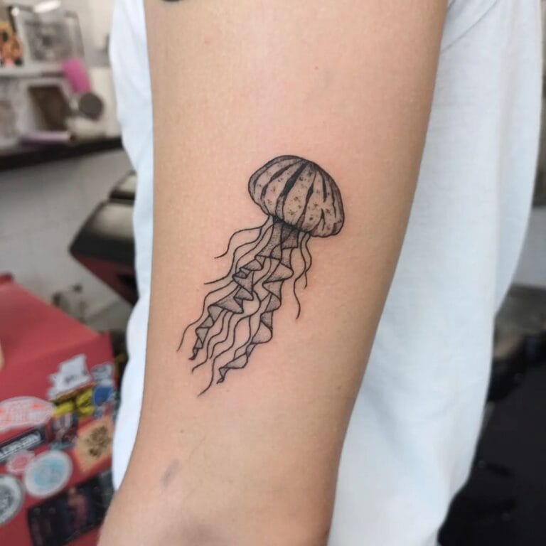 Redefine Elegance with These 20+ Stunning Jellyfish Tattoo Designs ...