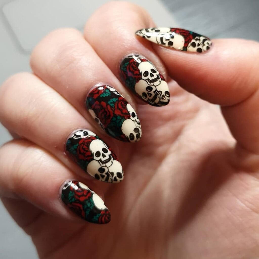 Skull Nail Designs