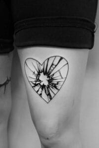 20+ Heartbreaking Yet Beautiful Broken Heart Tattoo Designs - WomenSew